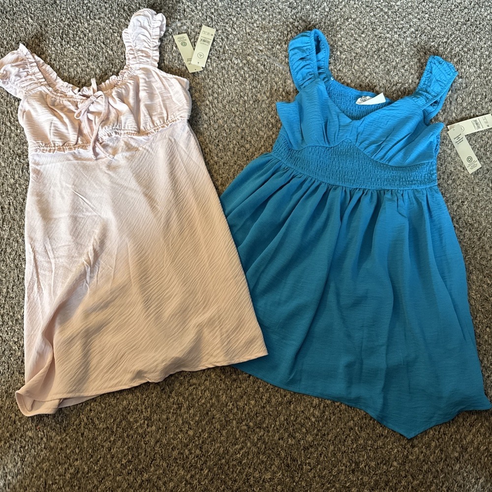 Lot Of 2 No Boundaries  Off Shoulder Ruffle Dresses  JR Womens Sz M 8/10